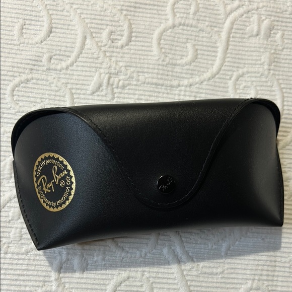 Ray-Ban Classic Polarized Men’s Sunglasses with Case. RB3247 006 59-17 3N. - Picture 10 of 16